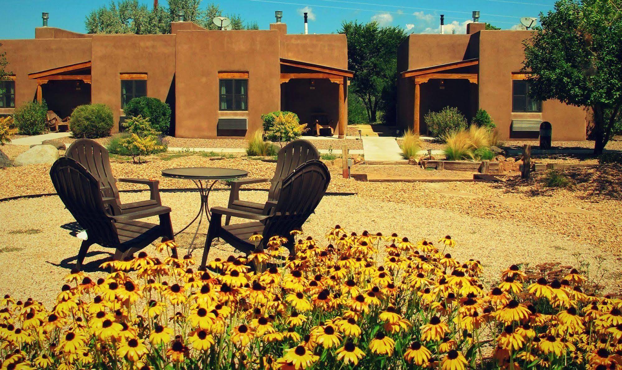 Abiquiu Inn Exterior foto